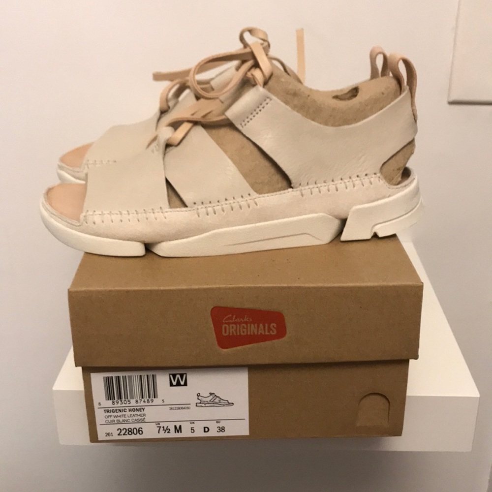 Clarks | Women’s Off-White Leather Shoes 7.5